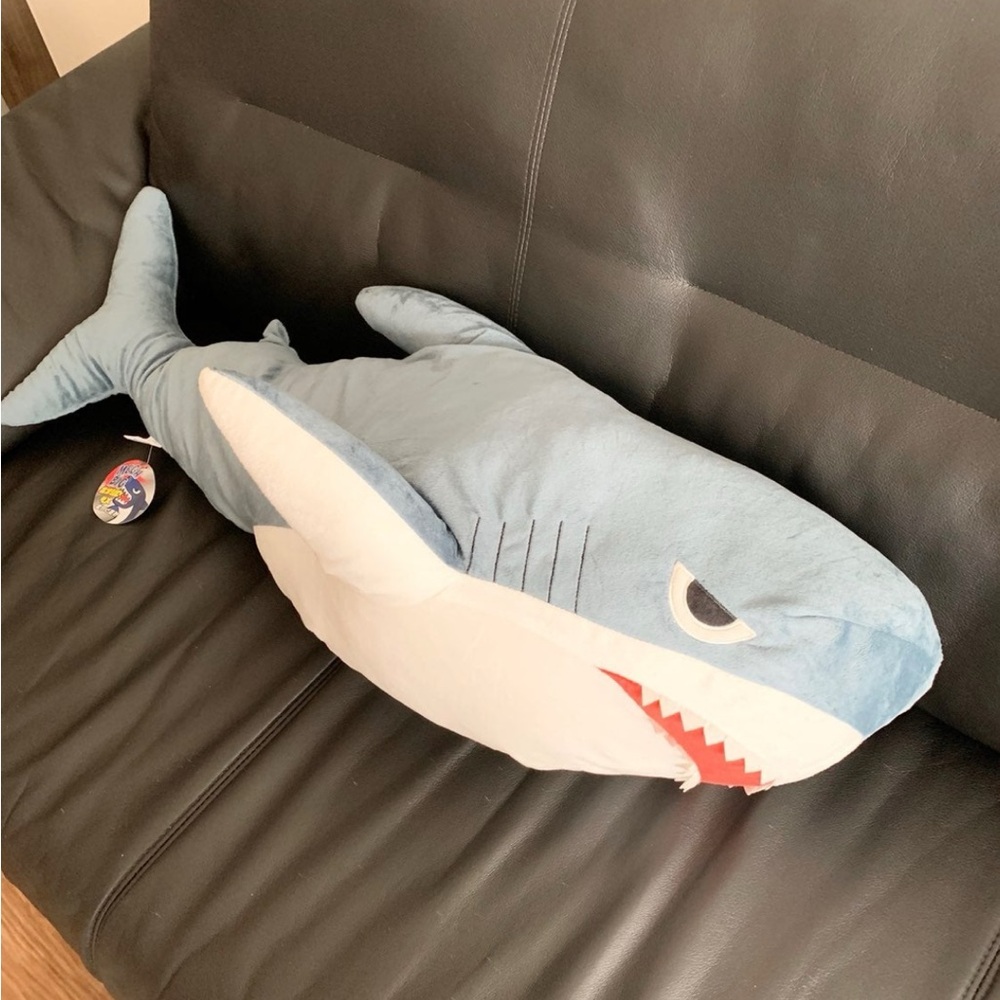 NWT Amuse Double Sided Giant 2ft 11in Mochi Toreba Shark Plush Japan Excl Doll